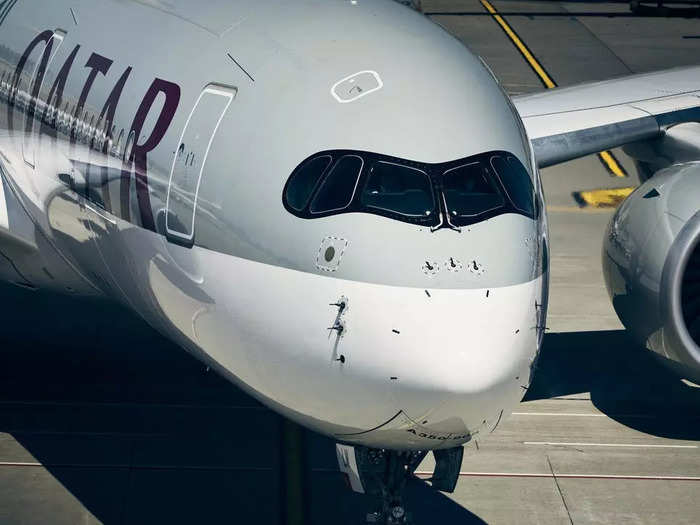 According to Huot, this was done to modernize the older 757 plane and was a nod to the Airbus A350 jet, which commonly features the "mask" look.