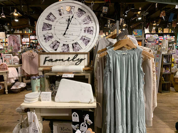 The restaurant is set up so that you have to walk through the general store to reach it.