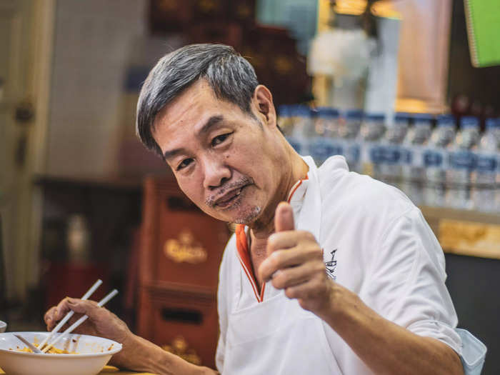 Before I left, I caught up with chef Cheng, who was having lunch at around 4.30 p.m., right after the crowd dissipated.