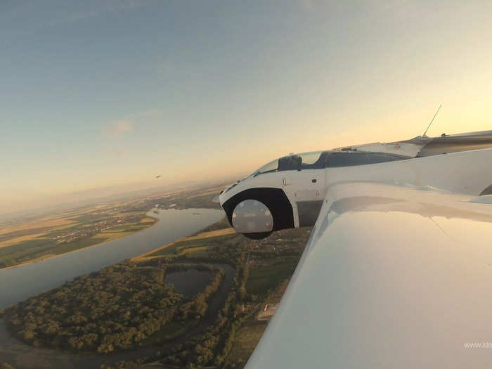 A car-aircraft hybrid, which can transform from a sports car into an aircraft in less than three minutes, is now certified to fly in Slovakia.