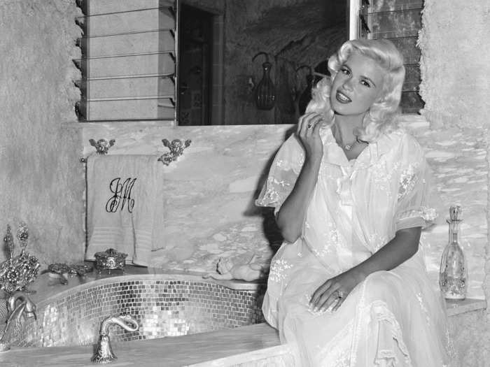 Murphy said actress Jayne Mansfield inspired the bedroom