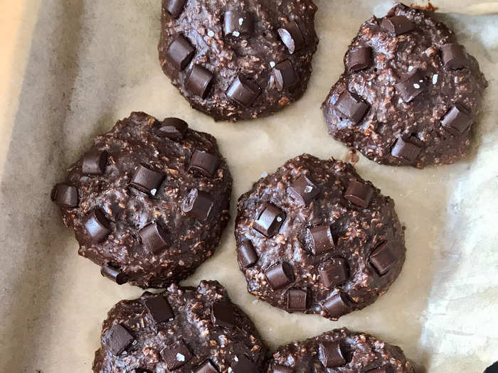 6. Chocolate oat cookies