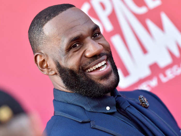 LeBron James says he drinks wine every day to strengthen his heart