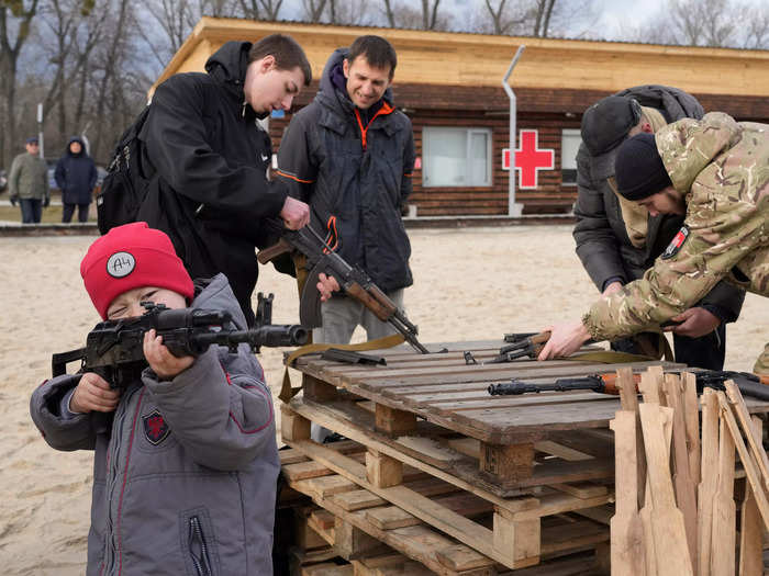 One of the groups that train children and the elderly is a volunteer unit connected with a far-right group.