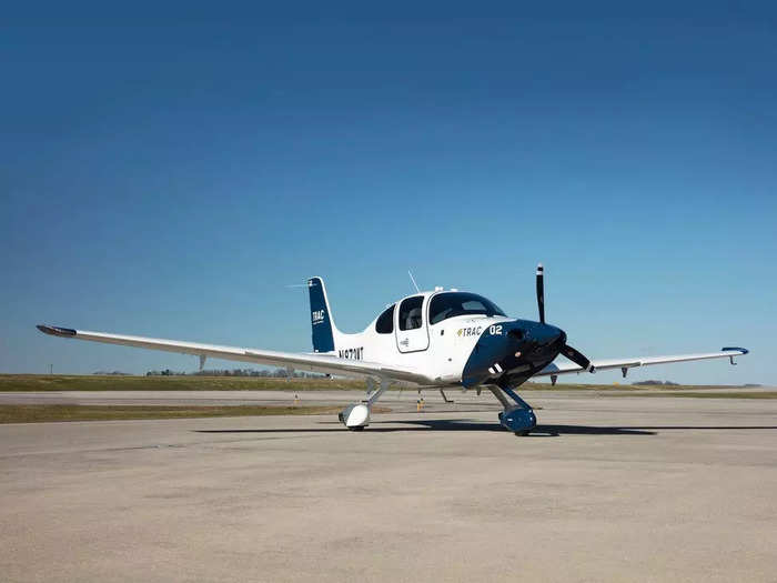 The first new aircraft will be delivered in May and United has the potential to own 100 Cirrus aircraft by the end of 2024, according to Moser.