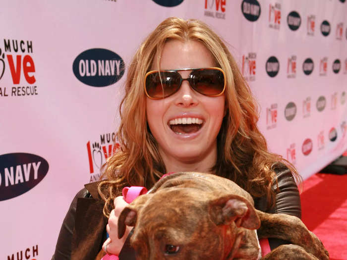 Jessica Biel showed her pit bull, Tina, off on social media every week during #TuesdayswithTina.