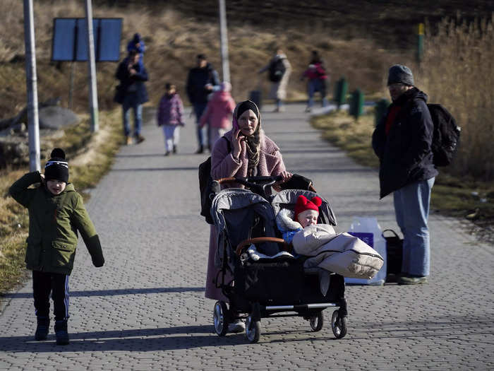 The offensive will force Ukrainian citizens to flee. People have already started moving towards the Polish border.