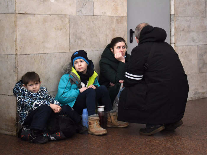 Families take shelter in station subways to escape Russian bombing