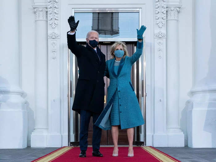 First lady Jill Biden wore a face mask that coordinated with her outfit for her husband