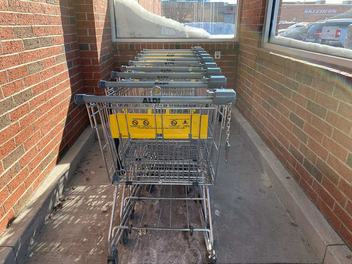 I got my quarter back when I returned the cart at the end of my shopping trip. Aldi doesn