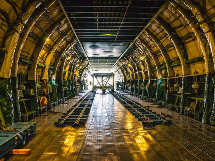 Its oversized cargo hold, which measured 141 feet by 21 feet by 14.5 feet, was ideal for carrying the most obscure objects whether it be massive wind turbine blades...