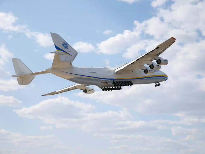 The Antonov An-225 Mriya was a unique aircraft in the skies. If a standard cargo plane is comparable to a flying tractor-trailer, the Mriya was a flying cargo ship, thanks to its size and payload capacity.