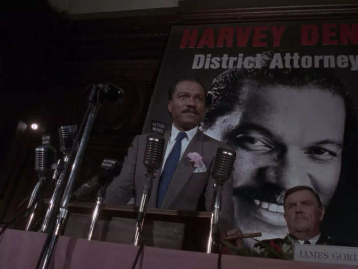 Billy Dee Williams played Harvey Dent in 1989