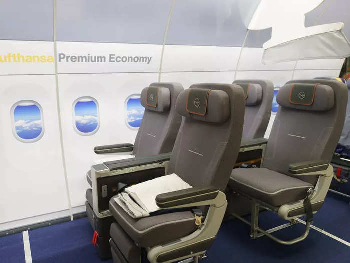 The premium seat has gotten so popular that Lufthansa has overhauled its old cabin with all-new ZIMprivacy recliners.