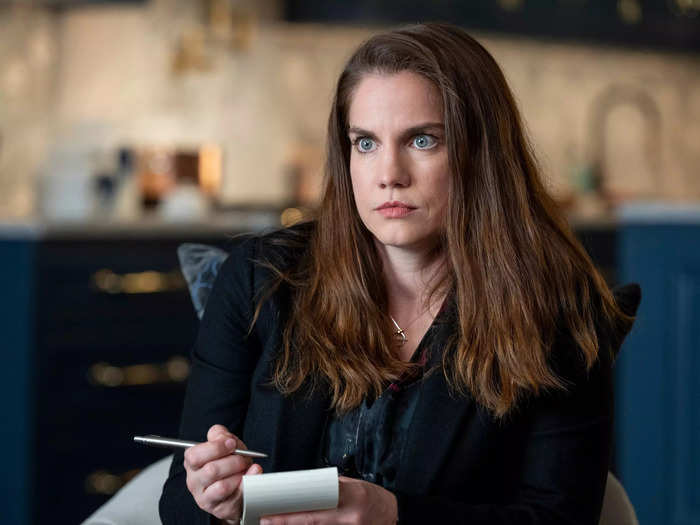 Anna Chlumsky plays Vivian, a reporter determined to tell Anna
