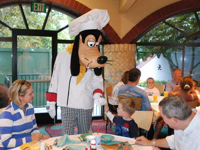 You can have breakfast with your favorite character or lunch with an Imagineer at Disney World.