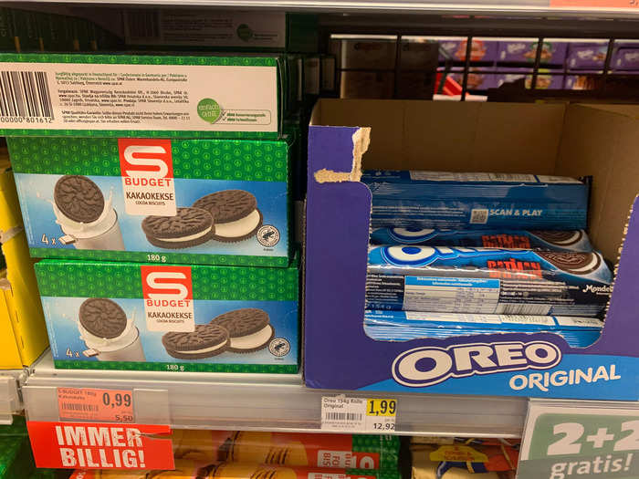 Another product that caught my eye — Spar-branded cookies that looked identical to the Oreos right next to them.