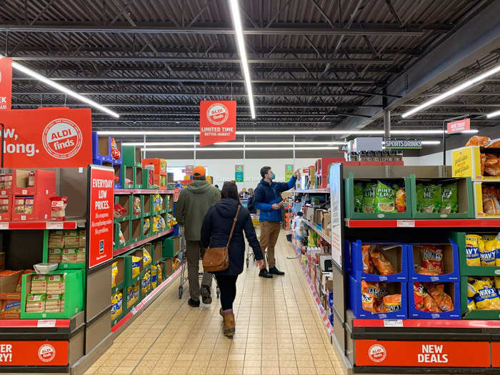 Aldi stores are a bit smaller than traditional grocery stores at about 12,000 square feet, with just five large aisles, a similar layout to the Trader Joe