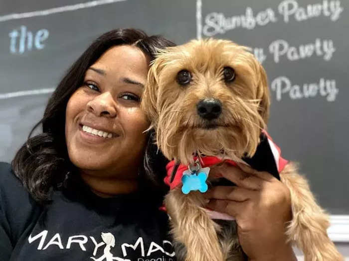 How a social worker quit her job to run a 6-figure doggie daycare and spa with 1,400 clients