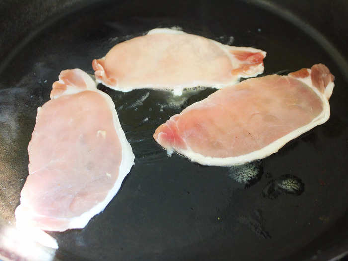 While the sausages and white pudding were cooking, I started frying the bacon.