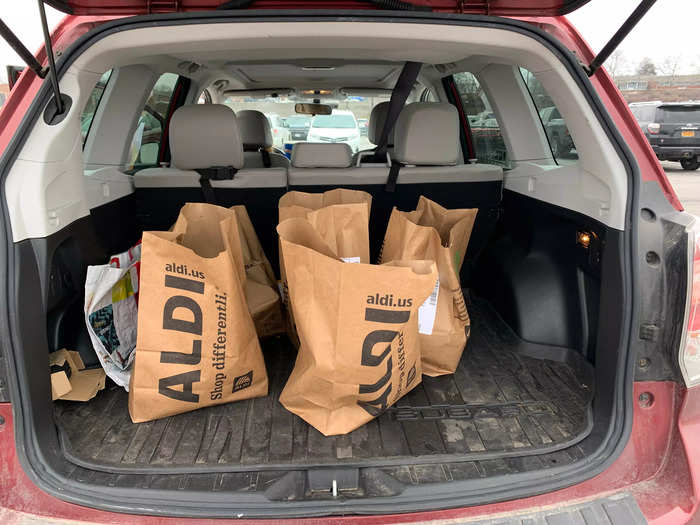 The Aldi employee came to my car about when the tracker predicted, and placed bags in my trunk.