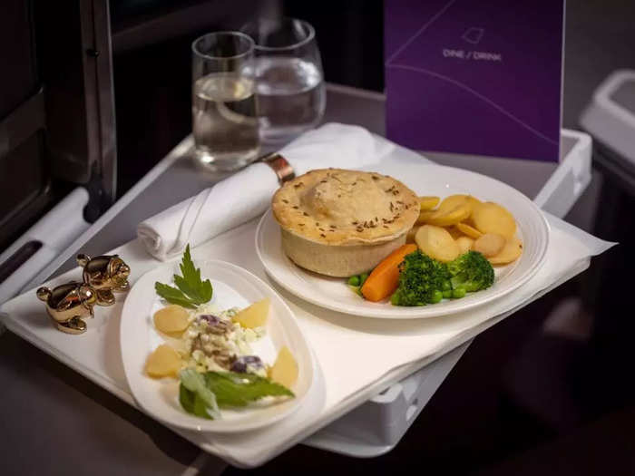 However, flight attendants serving business or first class will transfer the meals to glassware, enhancing the luxury experience. According to Rafreedie, there are step-by-step instructions provided to the flight attendants on how to plate the food.