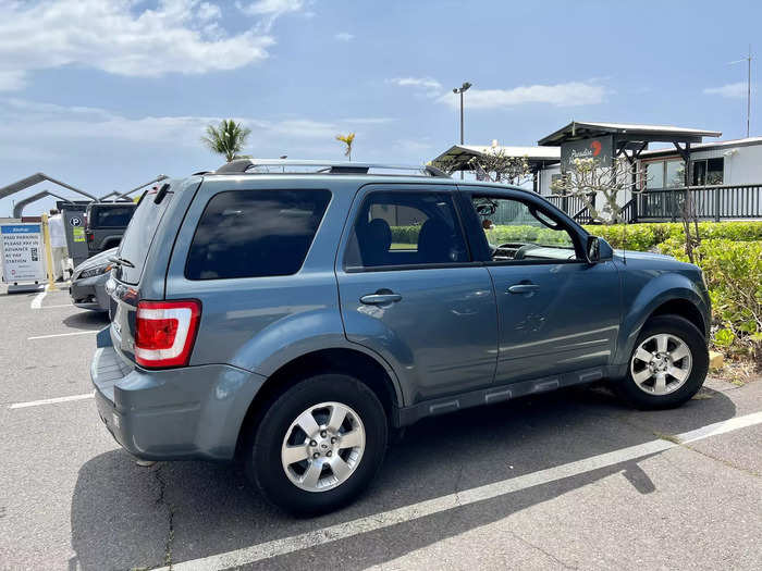 After landing in Kona, I met with the owner of a rental car that I booked through Turo.