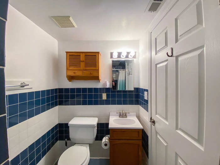 The bathroom in the Baltimore apartment is pretty similar to mine with a small vanity, toilet, and shower.