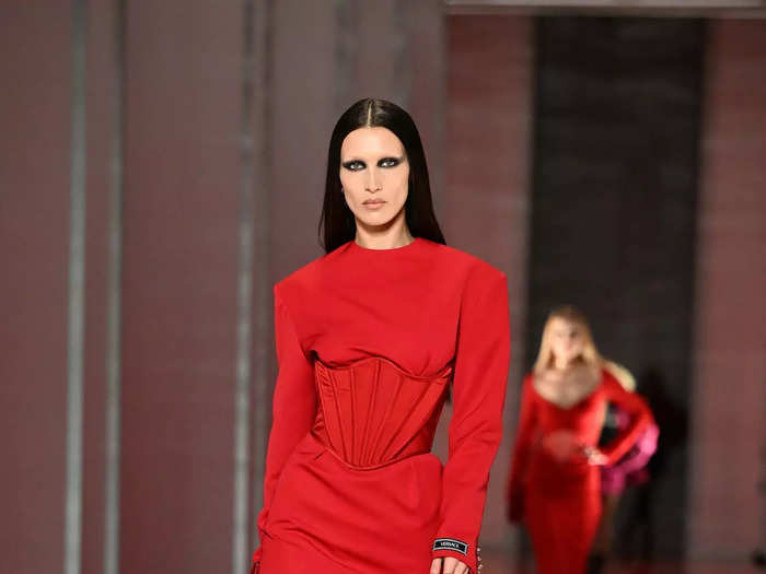 Hadid looked like a different person in February of this year when she walked a Versace runway with bleached eyebrows.