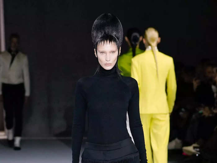 But the next day, Hadid wore a drastically different look while modeling Haider Ackermann.