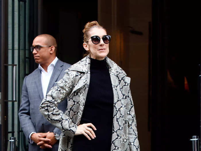 She perfectly coordinated in snakeskin on a hot summer day.