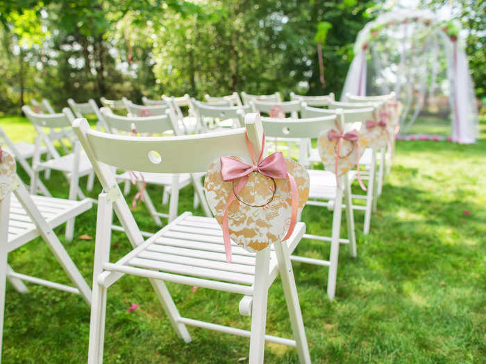 Thrift your wedding furniture to save big.