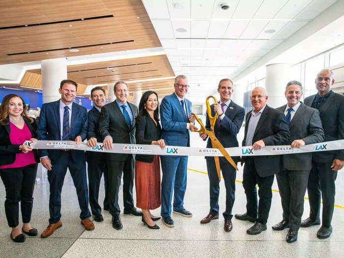 Delta Air Lines and Los Angeles World Airports (LAWA) just unveiled the completed first phase of its all-new $2.3 billion modernization project at Los Angeles International Airport at a ribbon-cutting ceremony on Tuesday.