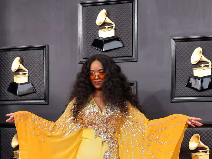 H.E.R. wore a custom Dundas jumpsuit as a tribute to Aretha Franklin.