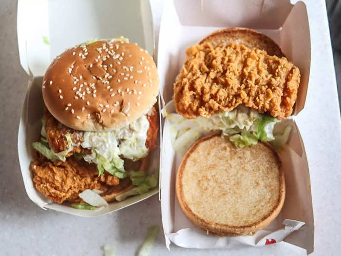 The first thing that caught my eye about the McSpicy was the thick chicken patty. It looked way more appetizing than the beef patties from McDonald