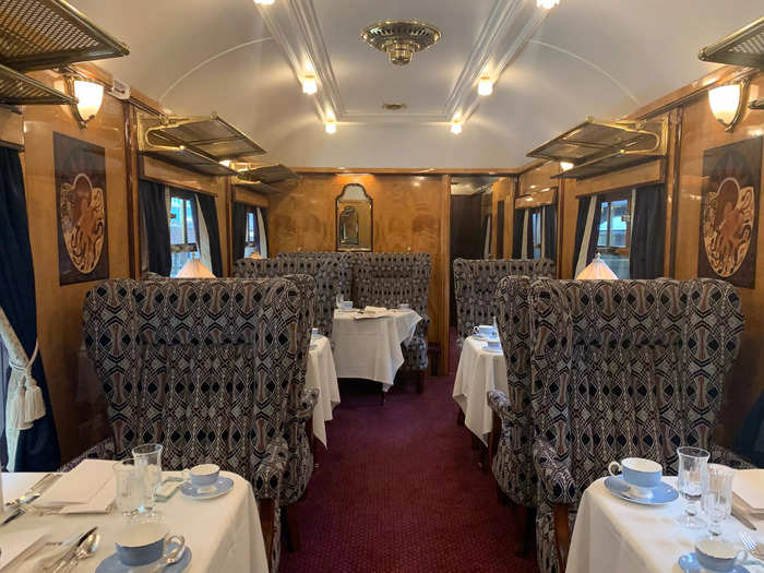 The train is made up of ten art deco guest carriages. Each of the carriages were restored from different years and has a design unique to them.