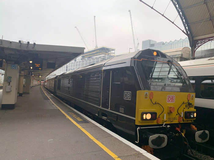 The British Pullman train runs around three times a week from Victoria Station in London. I jumped on board before the train left the station to take a look.