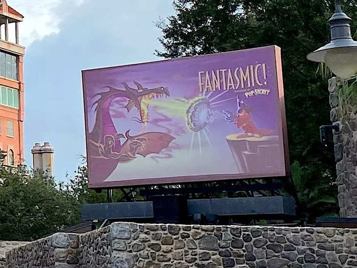 3. Fantasmic!