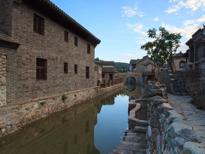 Officially named "Ancient Gubei Water Town," the tourist attraction was opened in 2014. Before that, the water from Gubei