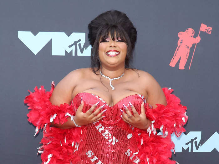 Lizzo channeled Jessica Rabbit at the 2019 MTV Video Music Awards in a red sequin "siren" dress.