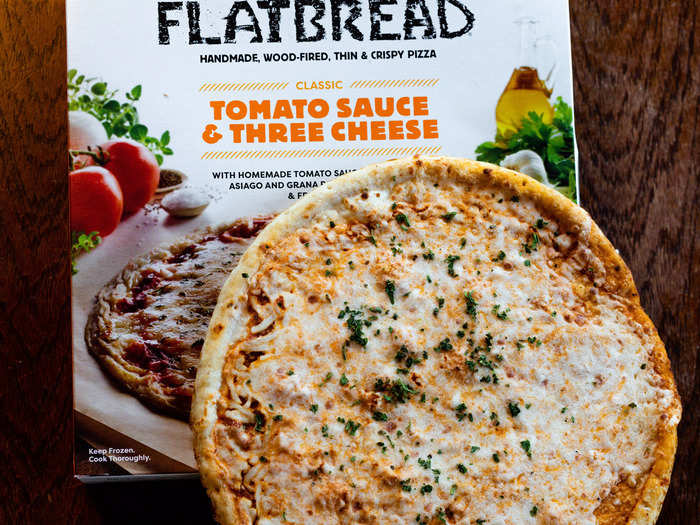 Finally, I tried the American Flatbread classic tomato sauce and three-cheese pizza.