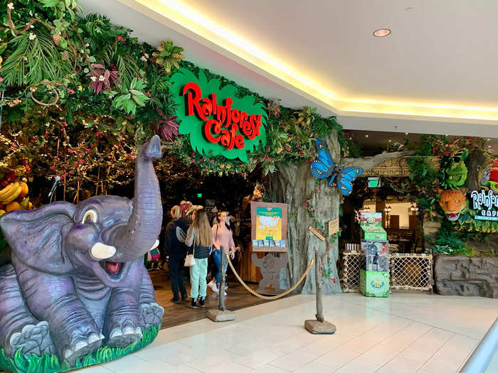 The Rainforest Cafe was also very busy, with a line of customers waiting.