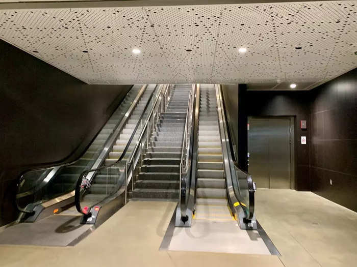 The metro dropped me in a station that was essentially a parking garage, so I had to take escalators up to the actual mall.