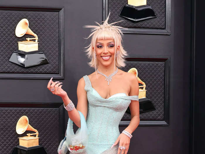 Moving right along to the Grammys on April 3, Doja Cat looked totally glam in this Tiffany