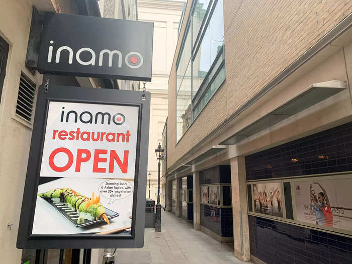 The chain, Inamo, has three London restaurants. I visited its outlet in Covent Garden, a busy shopping, entertainment, and marketplace district in the city.