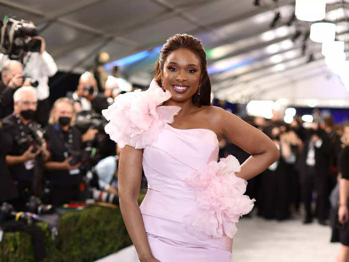 Meanwhile, Jennifer Hudson showed off a trendy wedding-dress color in a traditional silhouette.