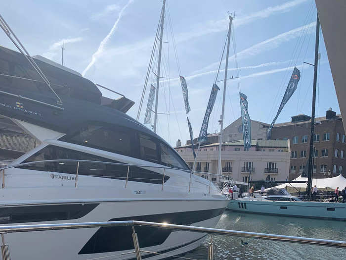 The floating home that I boarded had a small outdoor balcony, spacious enough to fit outdoor furniture. The home floats on a concrete pontoon according to Bates Wharf Marine who market the homes.