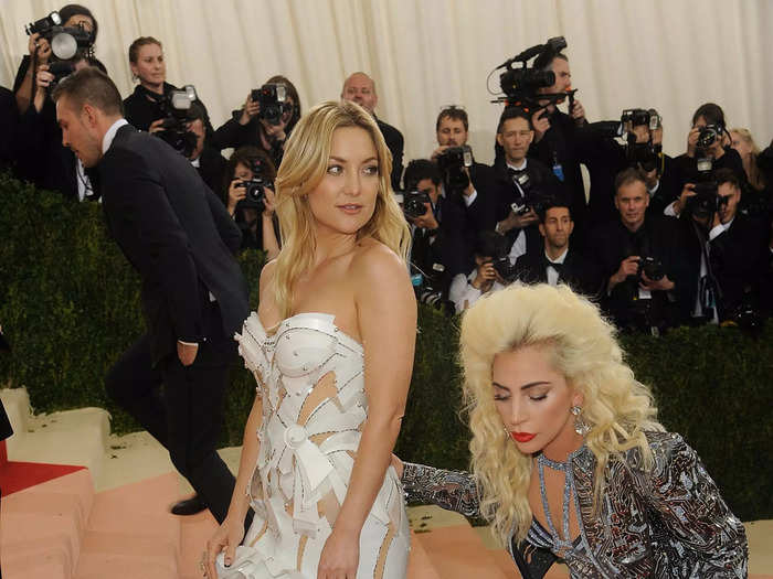 Lady Gaga accidentally stood on Kate Hudson