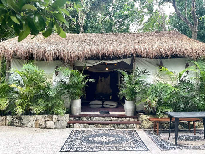 We made our way to check-in at the lobby, which was a gorgeous tent flanked by lush palm fronds at the entrance.