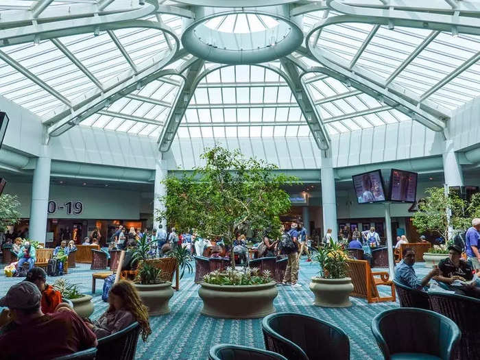 However, the carrier will open a third base at Orlando International Airport in June. Three new routes will begin this summer, including Charleston, Baltimore, and Wilmington, North Carolina.